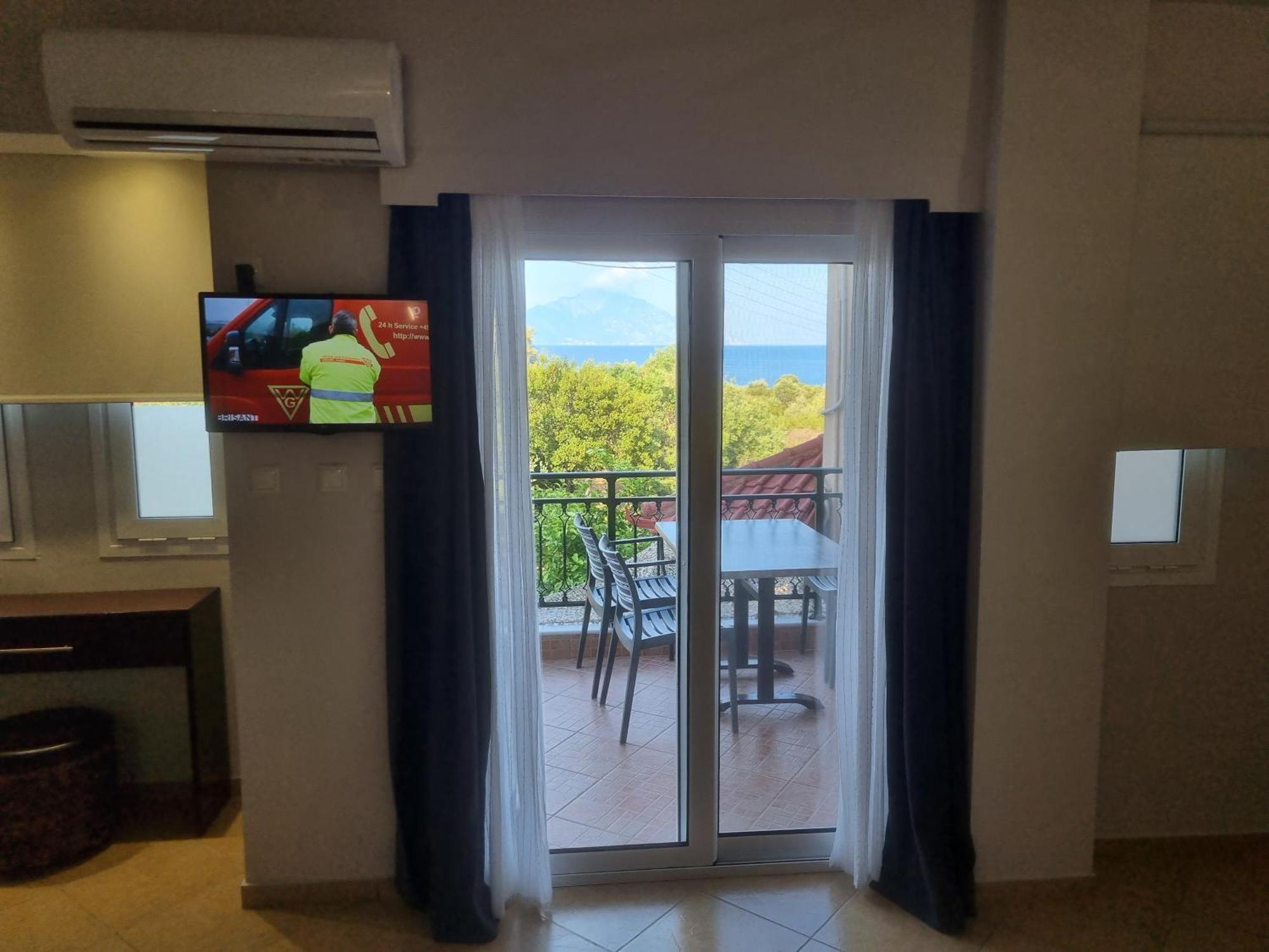 Greenhill Holiday Suites Sarti Exterior photo
